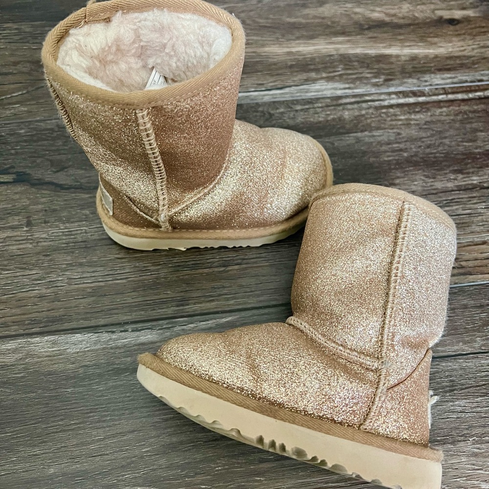 Toddler Glitter Uggs